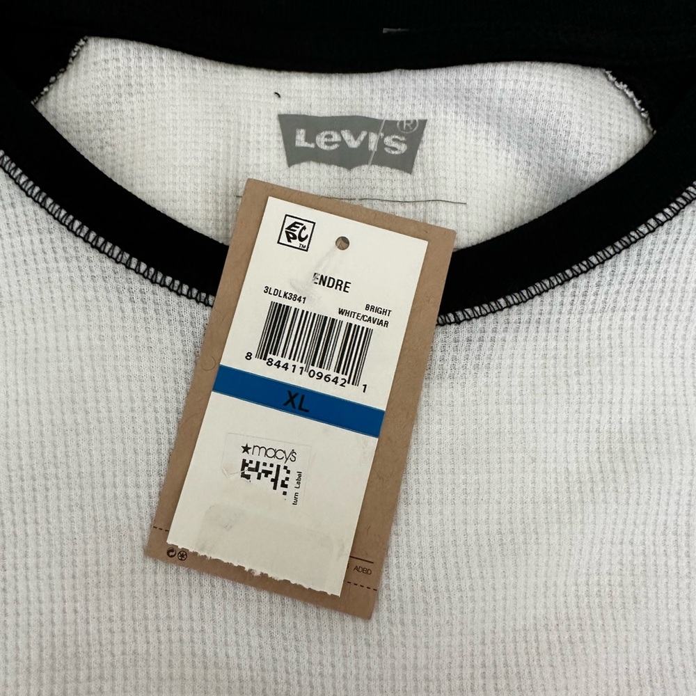 Levi’s Men’s thermal Size XL - Picture 2 of 3